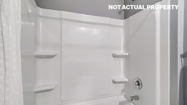 1769 Jacko Ln, Circleville, OH 43113 - bathroom view of shower / bathtub combination with curtain