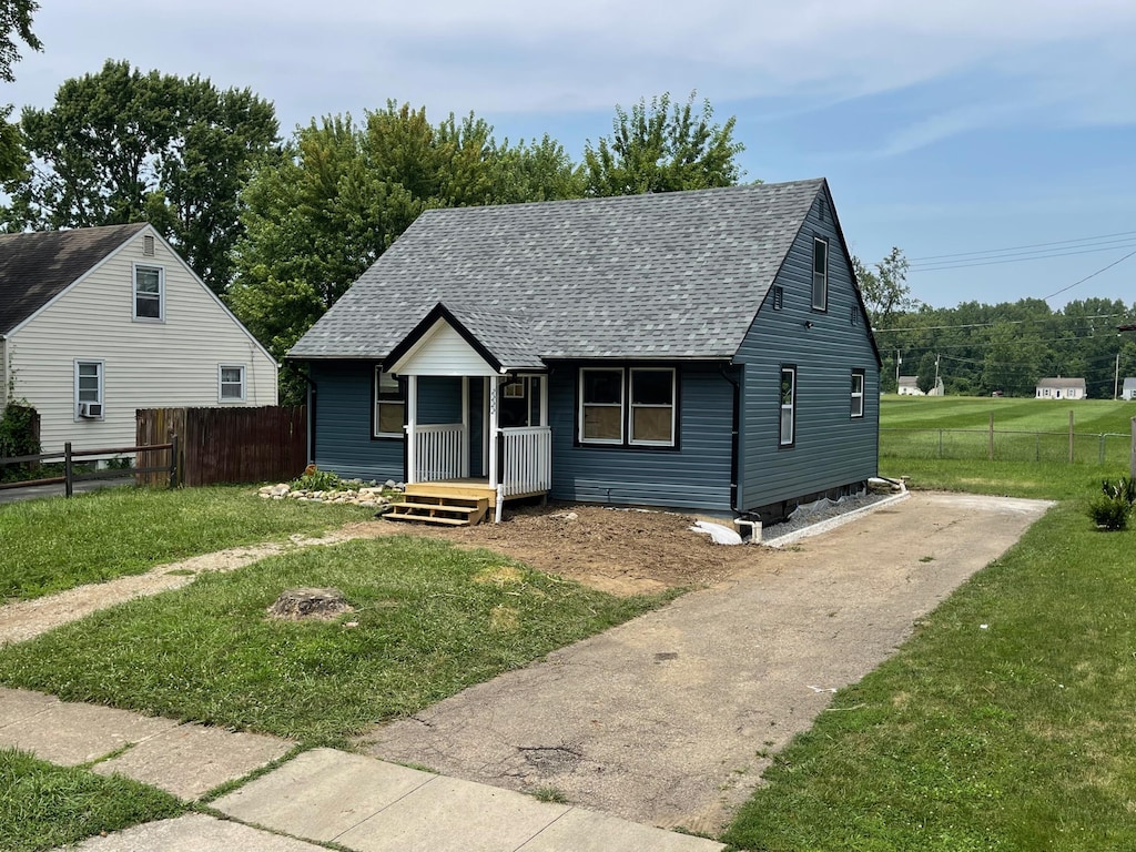 2222 Genessee Ave, Columbus, OH 43211 - photo 1