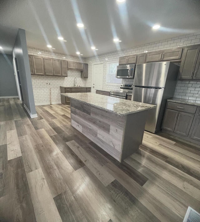 3545 Ontario St, Columbus, OH 43224 - photo 3