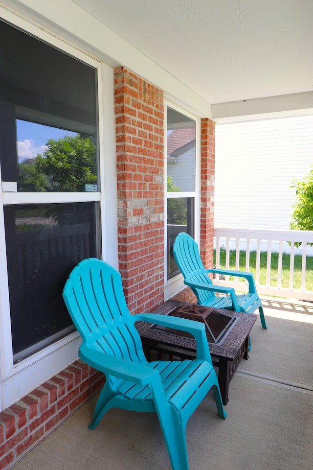 712 Cape Henry Dr, Columbus, OH 43228 - photo 2