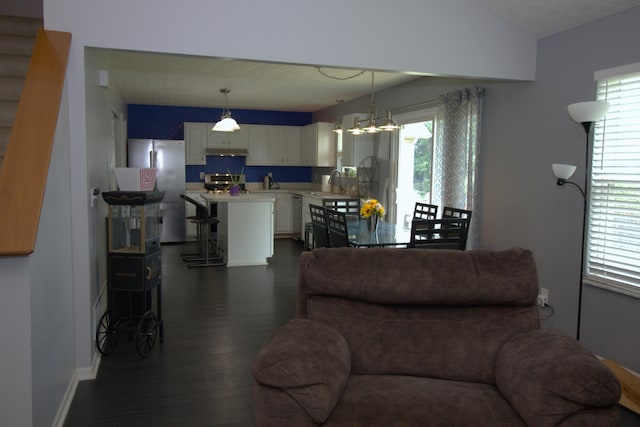 712 Cape Henry Dr, Columbus, OH 43228 - photo 5