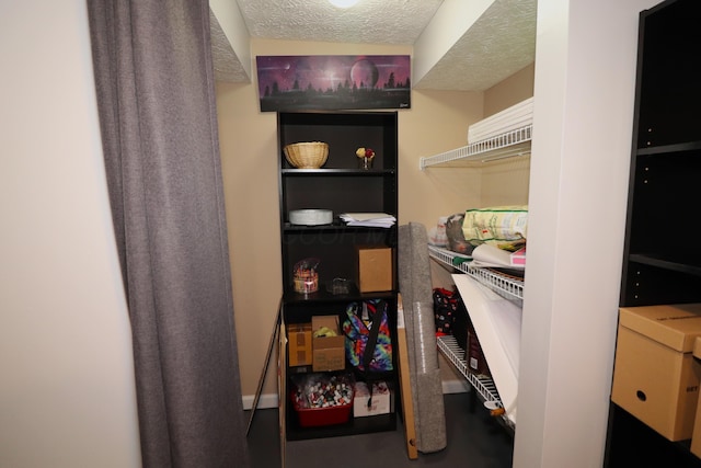 712 Cape Henry Dr, Columbus, OH 43228 - photo 28