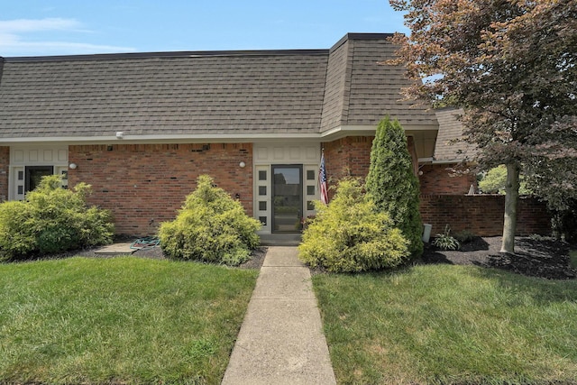 1611 Lafayette Dr, Upper Arlington, OH 43220 - photo 1