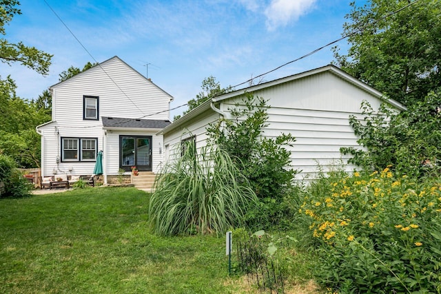 553 Piedmont Rd, Columbus, OH 43214 - photo 38