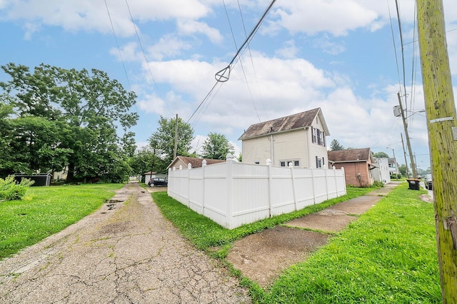 220 N 10th St, Newark, OH 43055 - photo 3