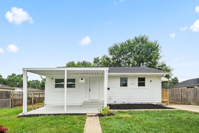3493 Tremaine Rd, Columbus, OH 43232 - photo 1