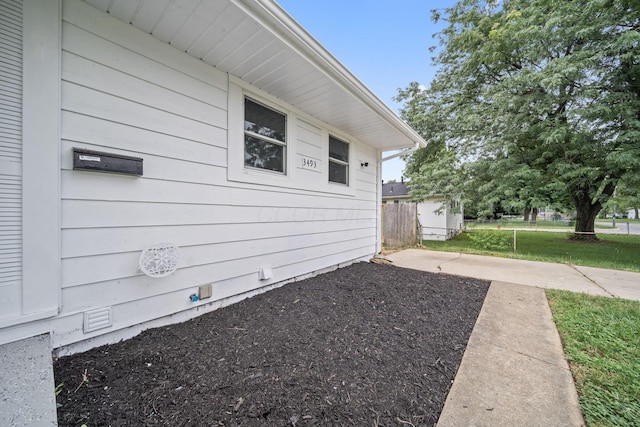 3493 Tremaine Rd, Columbus, OH 43232 - photo 14