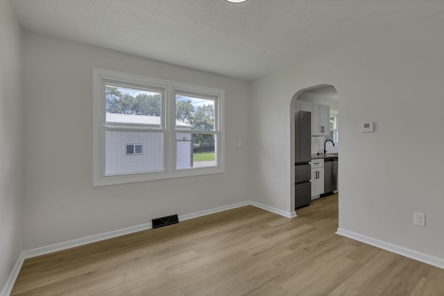 1004 E Locust St, Lancaster, OH 43130 - photo 16