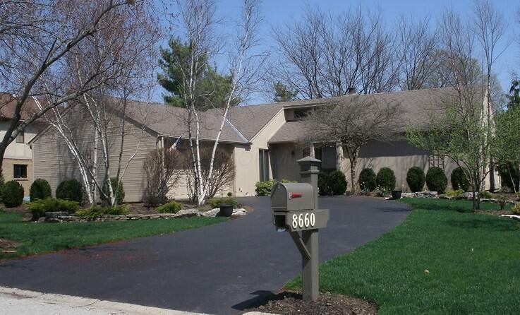 8660 Birgham Ct S, Dublin, OH 43017 - photo 1