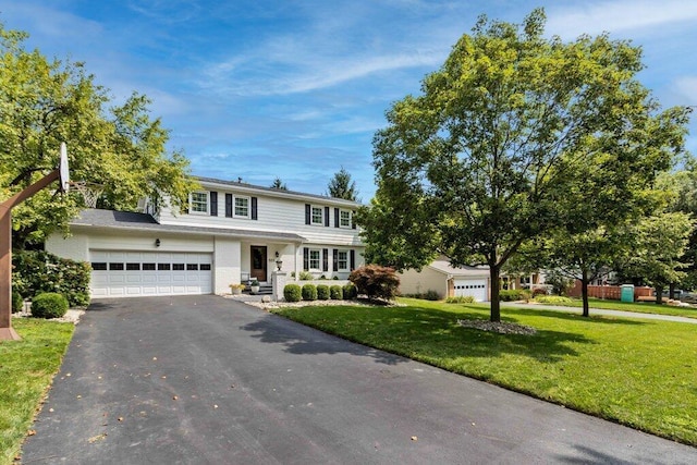 888 Singing Hills Ln, Columbus, OH 43235 - photo 1