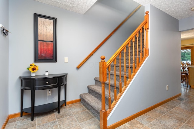 325 Chatham Rd, Circleville, OH 43113 - photo 4