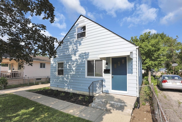 2751 Pontiac St, Columbus, OH 43211 - photo 1