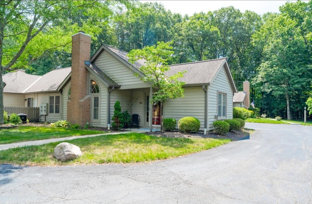 424 Hidden Ravines Dr, Powell, OH 43065 - photo 1