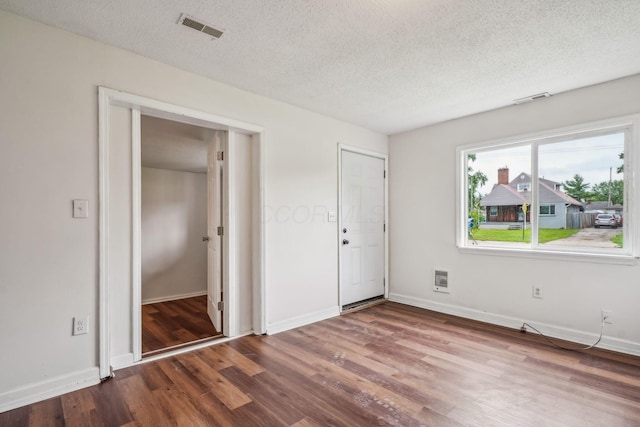 2315 Hiawatha Park Dr, Columbus, OH 43211 - photo 4