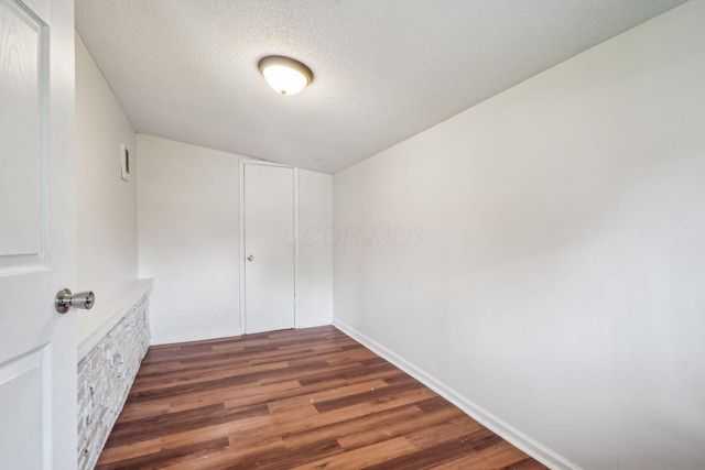2315 Hiawatha Park Dr, Columbus, OH 43211 - photo 5