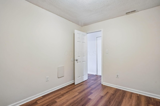 2315 Hiawatha Park Dr, Columbus, OH 43211 - photo 9