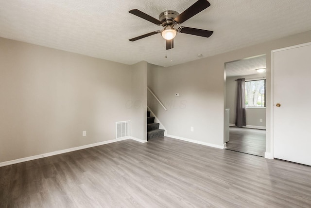 6046 Woodmoor St, Columbus, OH 43229 - photo 4