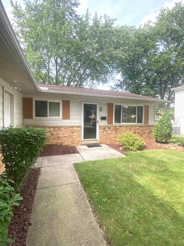 4946 Warminster Dr, Columbus, OH 43232 - photo 5