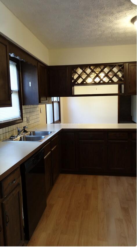 108 Walcreek Dr W, Columbus, OH 43230 - photo 15