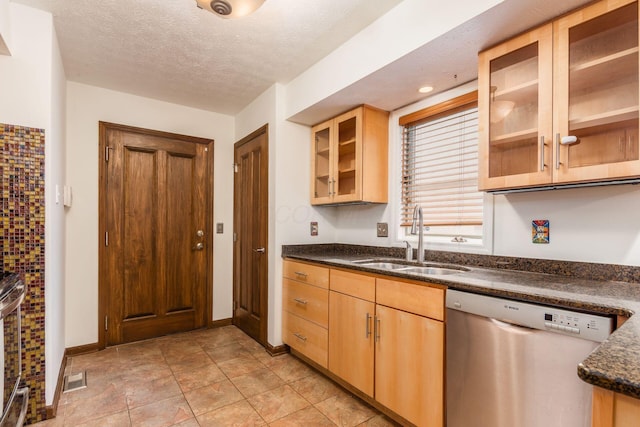 395 Fenway Rd, Columbus, OH 43214 - photo 11