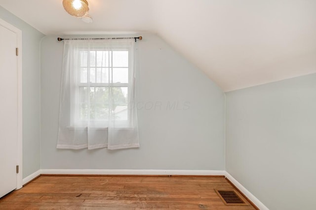 2213 Bristol Rd, Columbus, OH 43221 - photo 19