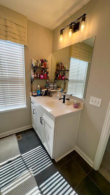 9102 Masterson Dr, Blacklick, OH 43004 - photo 22