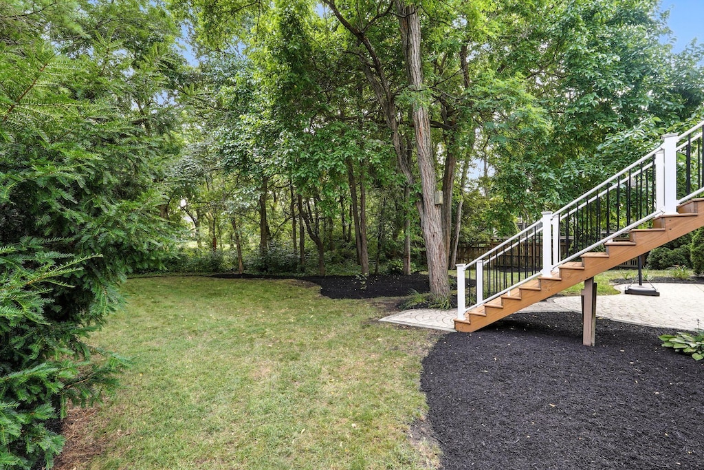 12316 Thoroughbred Dr, Pickerington, OH 43147 - photo 2