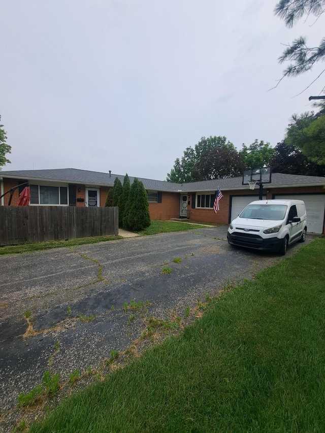 4818-4820 Winterset Dr, Columbus, OH 43220 - photo 2