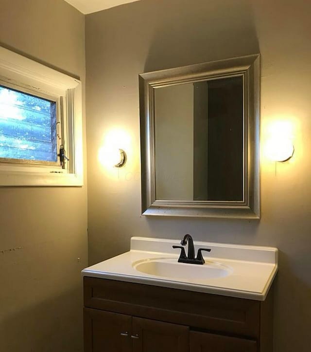 2124 N 4th St, Columbus, OH 43201 - photo 14