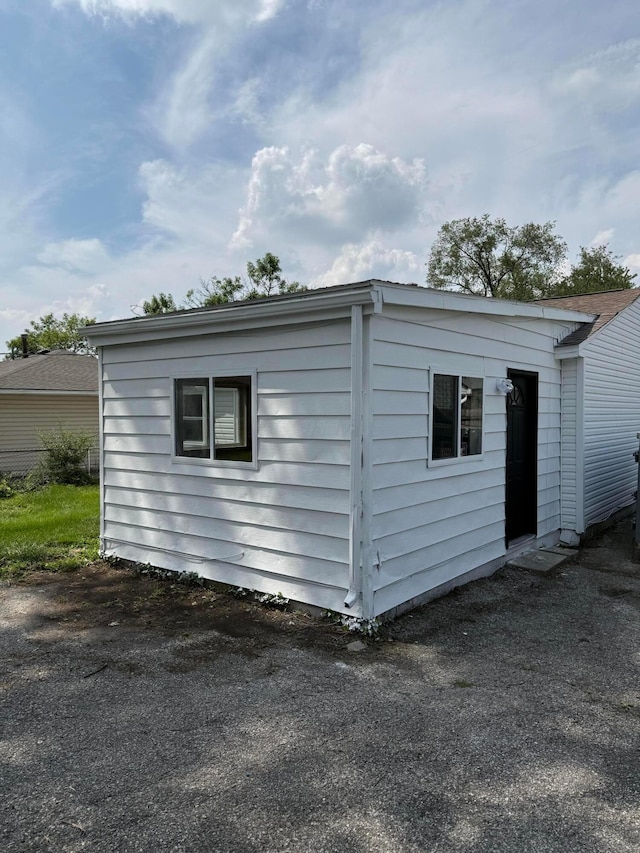 1679 Burley Dr, Columbus, OH 43207 - photo 18