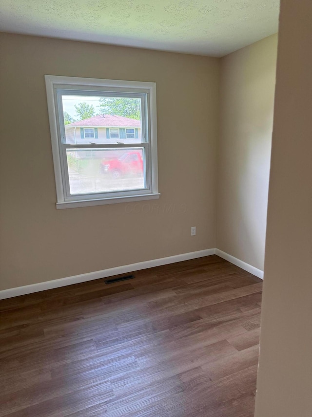 1679 Burley Dr, Columbus, OH 43207 - photo 11