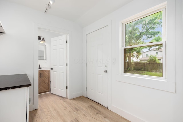35 Meek Ave, Columbus, OH 43222 - photo 26