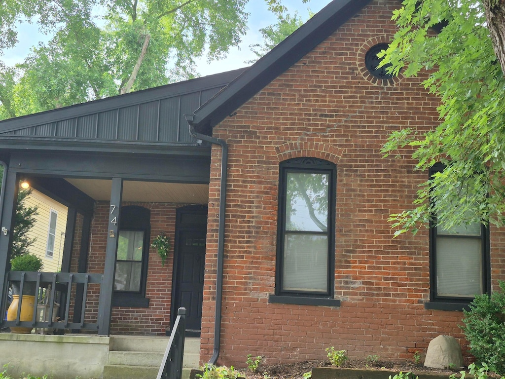 74 E 7th St, Chillicothe, OH 45601 - photo 1