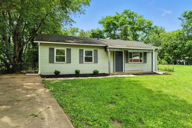 3563 Clearwater Dr, Columbus, OH 43232 - photo 2