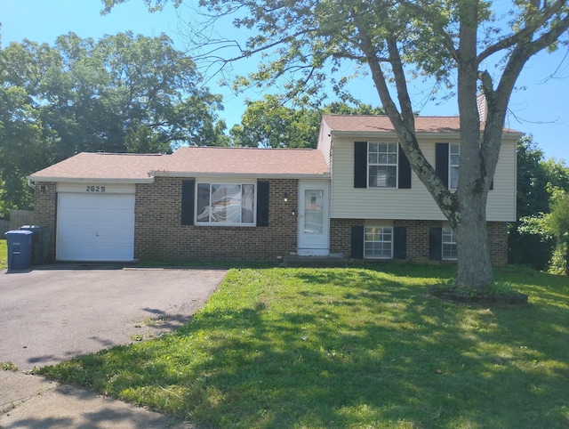 2629 Ipswick Cir, Columbus, OH 43224 - photo 1
