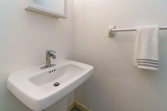 3588 Rivervail Dr, Columbus, OH 43221 - photo 21