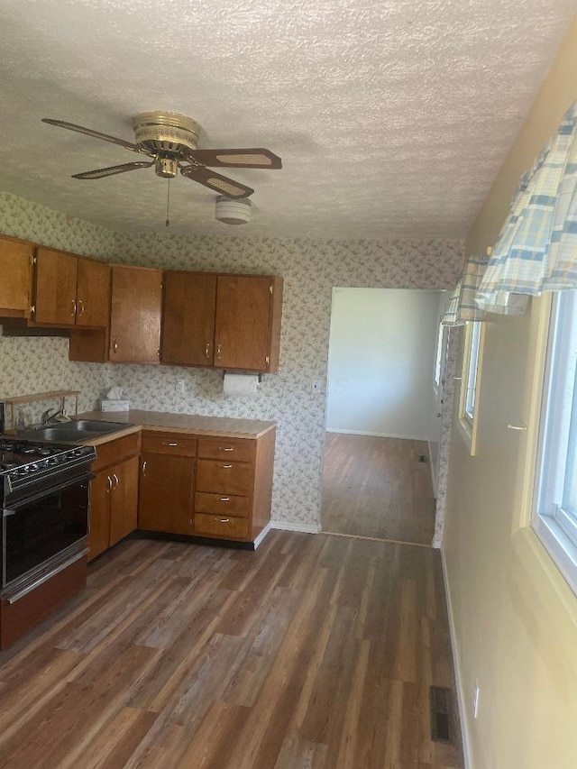 3920 Clearwater Dr, Columbus, OH 43232 - photo 4