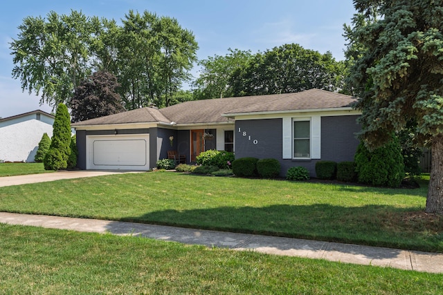 1810 Hickory Hill Dr, Columbus, OH 43228 - photo 2