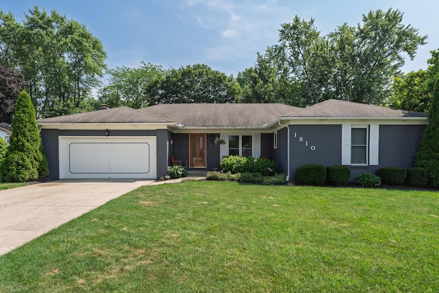 1810 Hickory Hill Dr, Columbus, OH 43228 - photo 1
