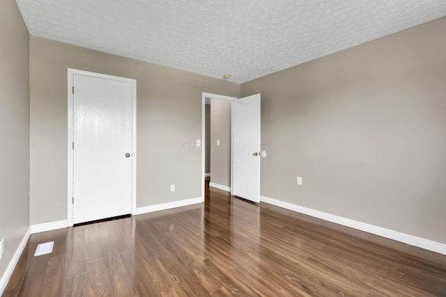 1211 Walker Springs Dr, Blacklick, OH 43004 - photo 16