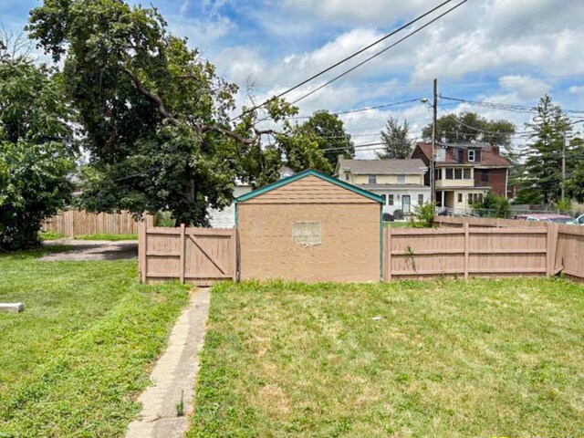 1622 Clifton Ave, Columbus, OH 43203 - photo 32