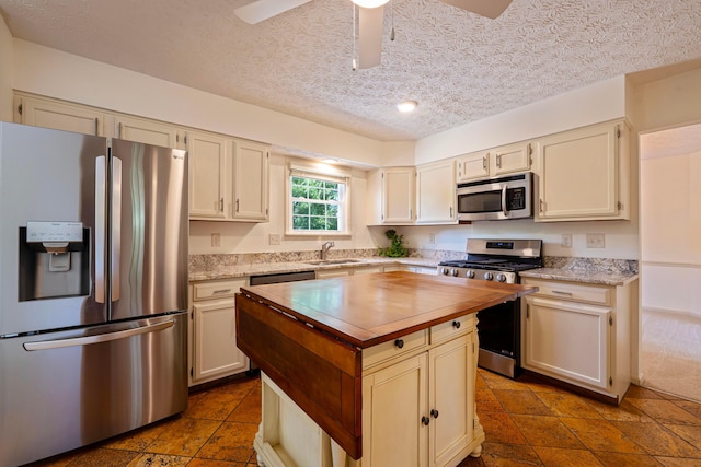 4976 Harvest Meadow Rd, Hilliard, OH 43026 - photo 5