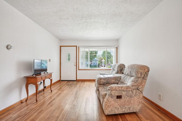 1095 Zebulon Ave, Columbus, OH 43224 - photo 2