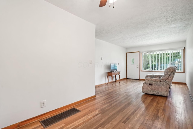 1095 Zebulon Ave, Columbus, OH 43224 - photo 14