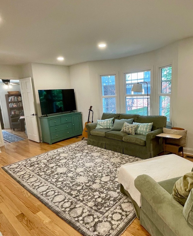 99 S Roosevelt Ave, Columbus, OH 43209 - photo 12