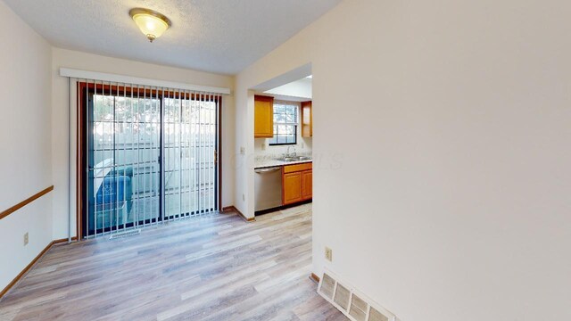 5277 Brandy Oaks Ln, Columbus, OH 43220 - photo 13
