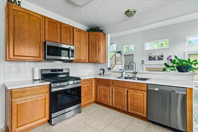 2401 Featherwood Dr, Columbus, OH 43228 - photo 6
