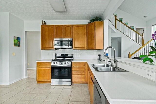 2401 Featherwood Dr, Columbus, OH 43228 - photo 8