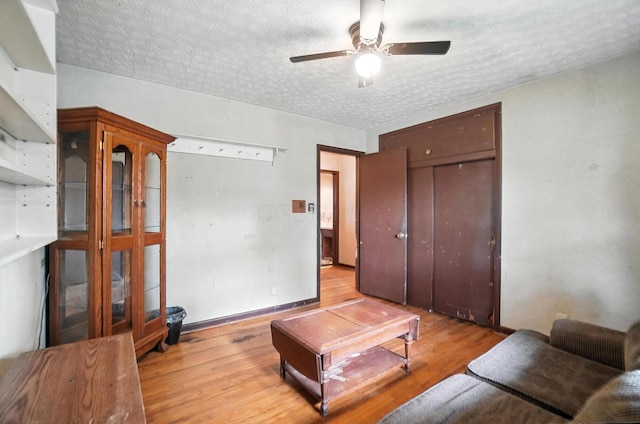 890 S Roys Ave, Columbus, OH 43204 - photo 24