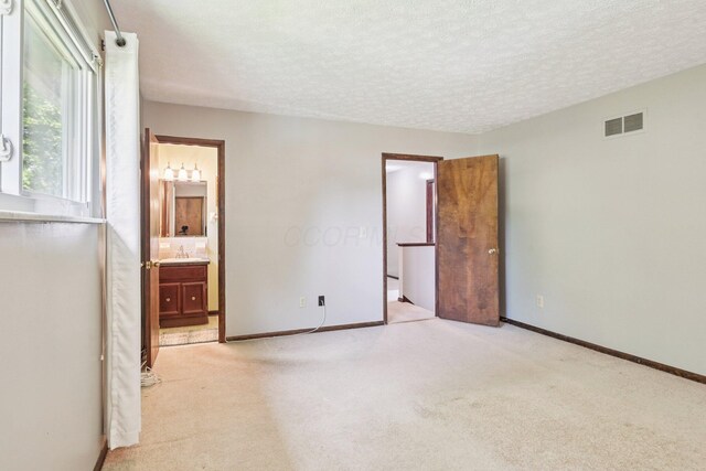 6661 Heather Ln, Columbus, OH 43229 - photo 29
